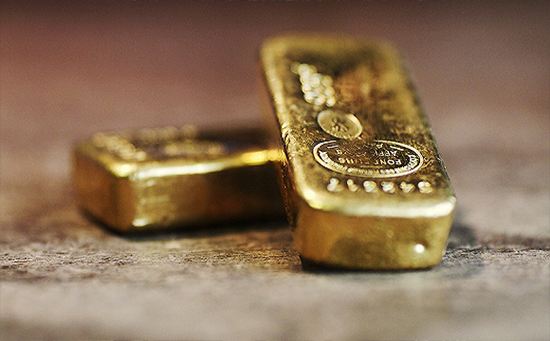 ava爱华中文官网:国际黄金开盘先行偏弱运行早盘多头减弱